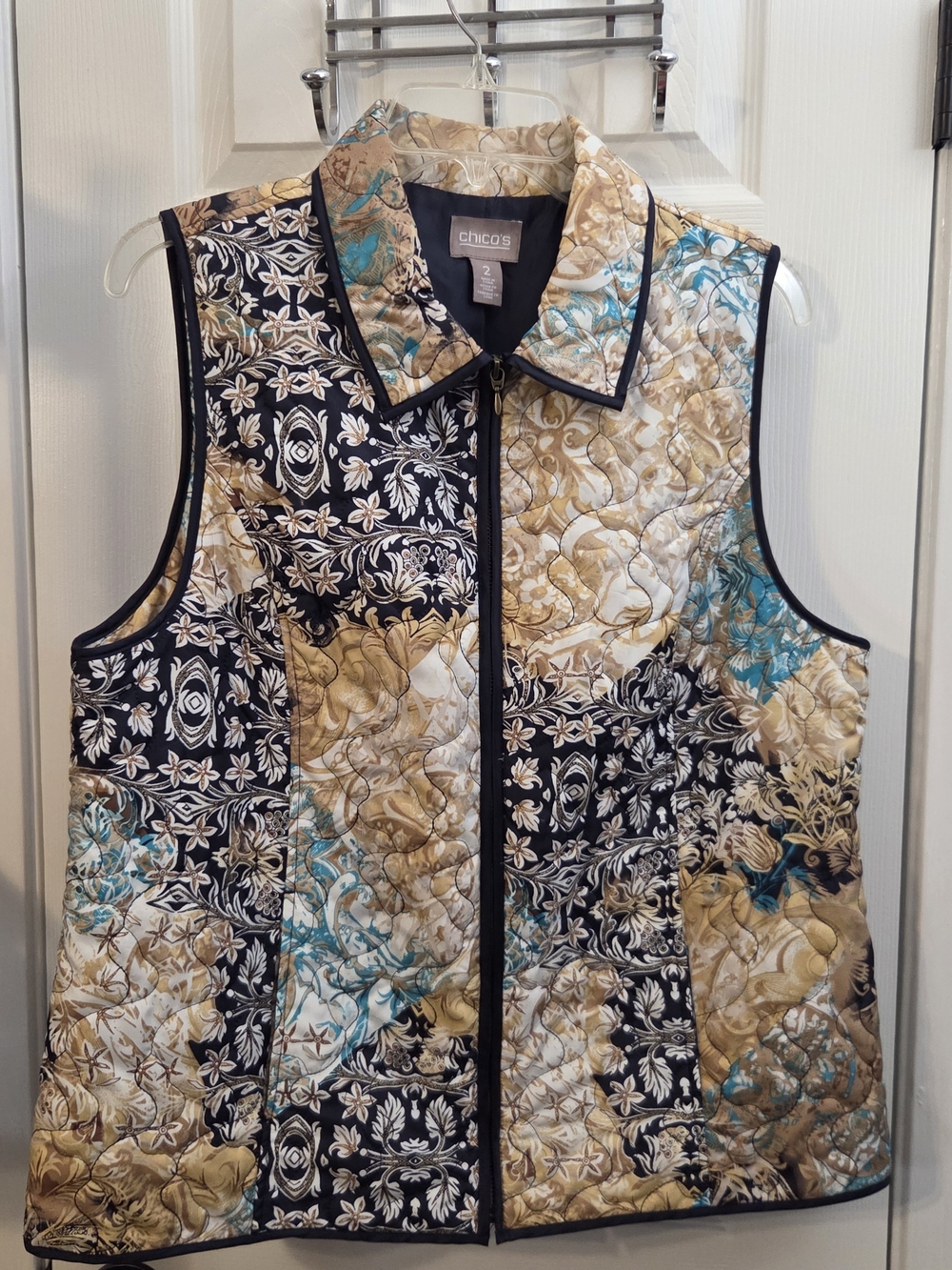 Chico's Patchwork Quilted Zip Up Vest Size 2 / Large